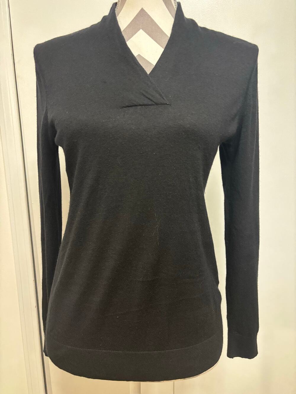 Brooks Brothers Silk Cashmere Sweater Womens M Black Crossover V-Neck Pullover